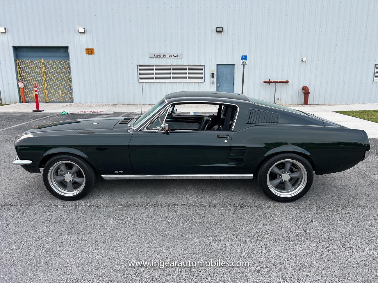 Ford-Mustang-Coupe-1967-9