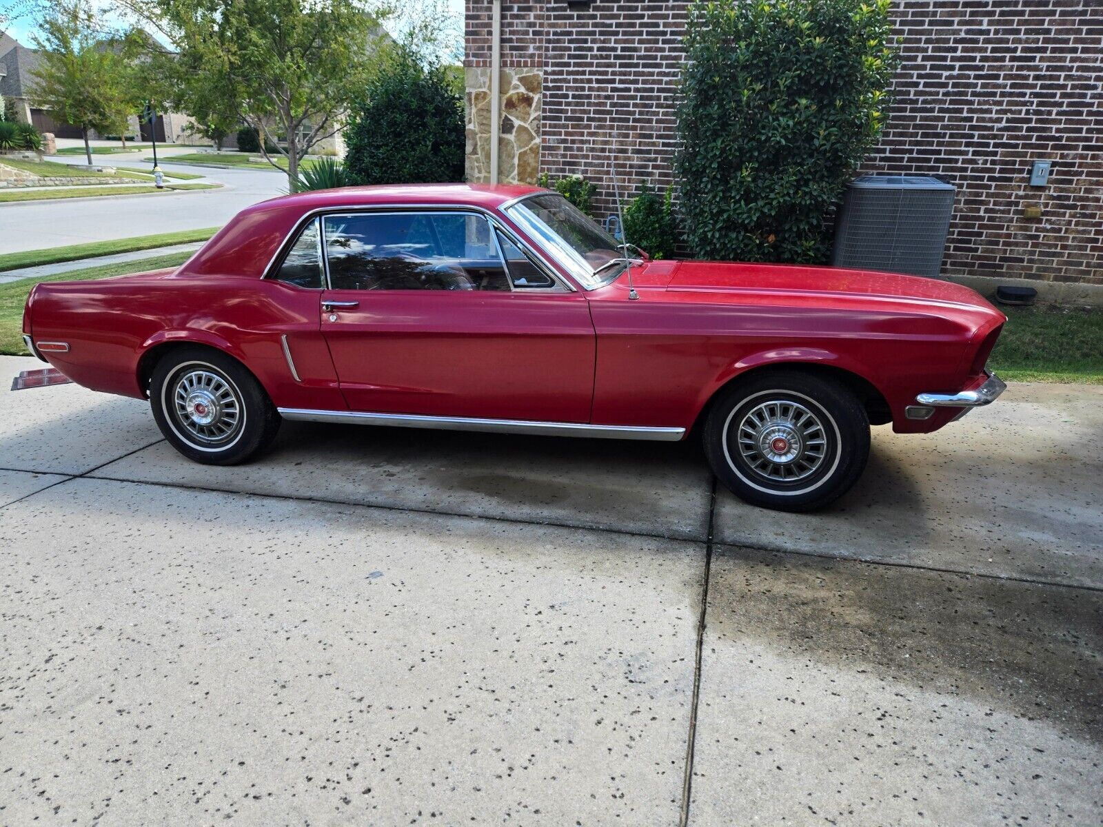 Ford-Mustang-Coupe-1968-1