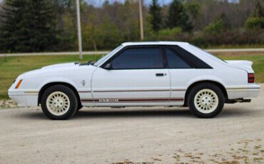 Ford-Mustang-Coupe-1984-2