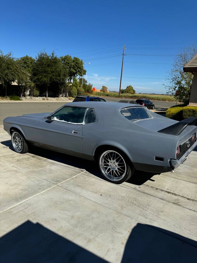 Ford-Mustang-grande-1971-2