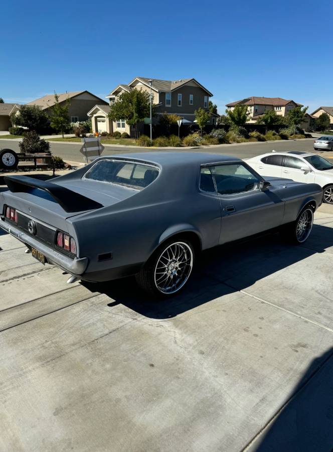 Ford-Mustang-grande-1971-3