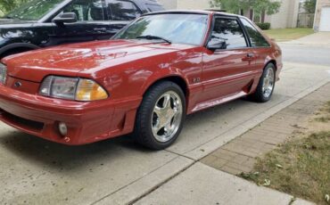 Ford-Mustang-gt-1988-1