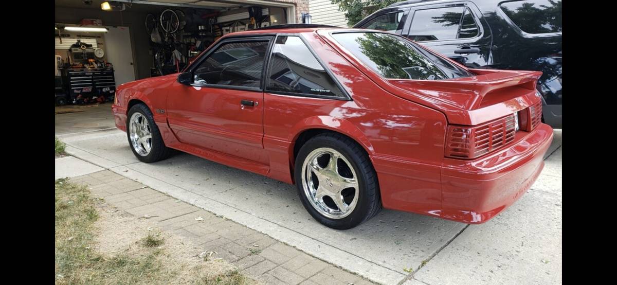 Ford-Mustang-gt-1988-2