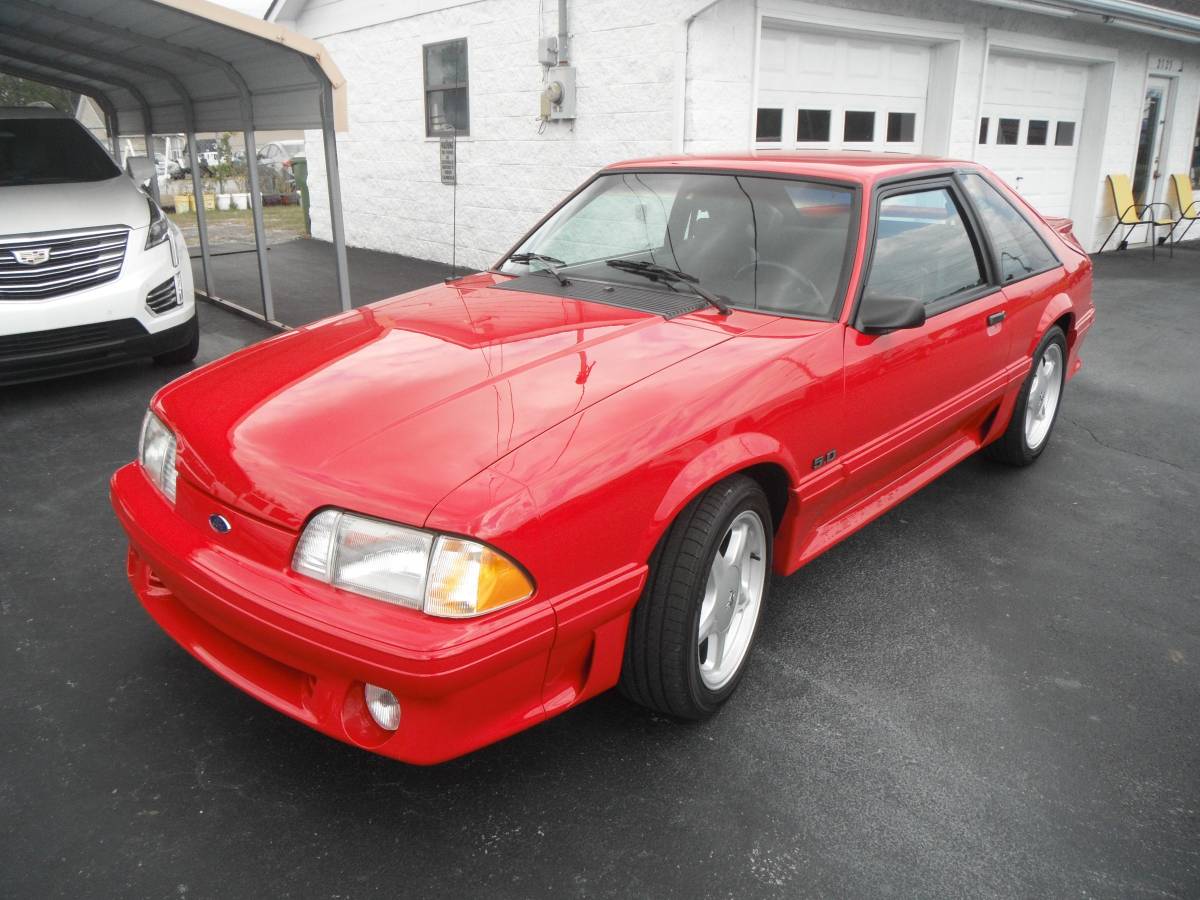 Ford-Mustang-gt-1990-2