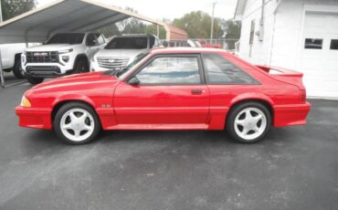 Ford-Mustang-gt-1990-3