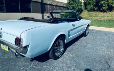 Ford-Mustang-gt-convertible-1966-21