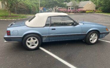 Ford-Mustang-gt-convertible-1986-6