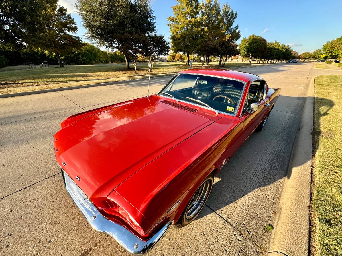 Ford-Mustang-gt-fastback-1965-1