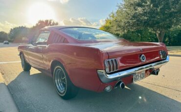 Ford-Mustang-gt-fastback-1965-3