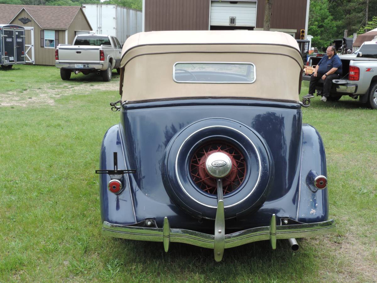 Ford-Phaeton-1935-4