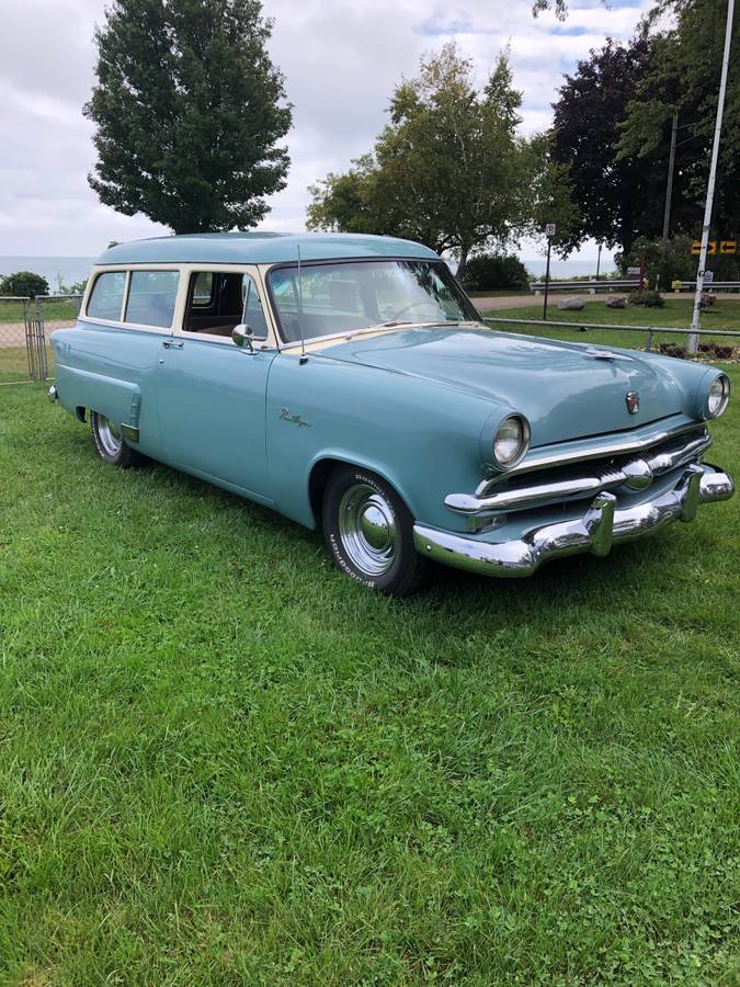 Ford-Ranch-wagon-1953-1