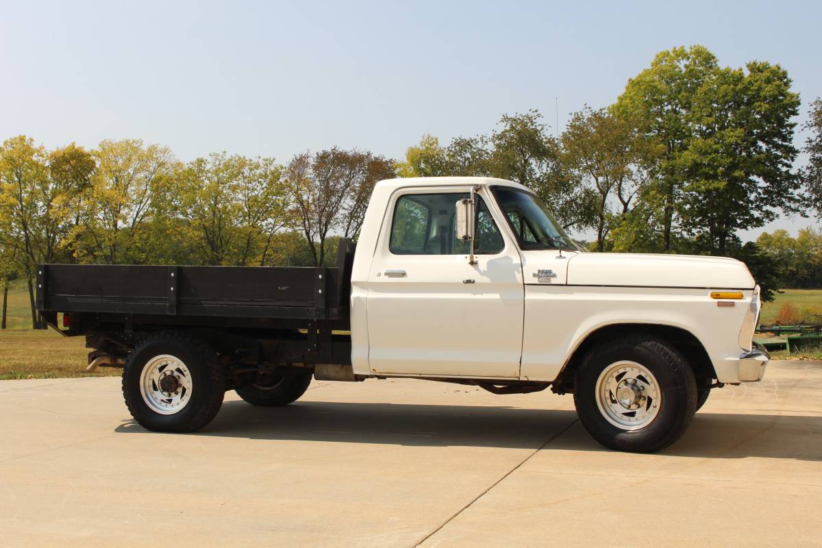 Ford-Ranger-f250-1977-3