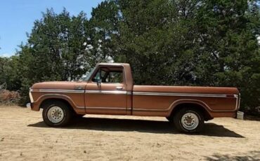 Ford-Ranger-xlt-1977-11