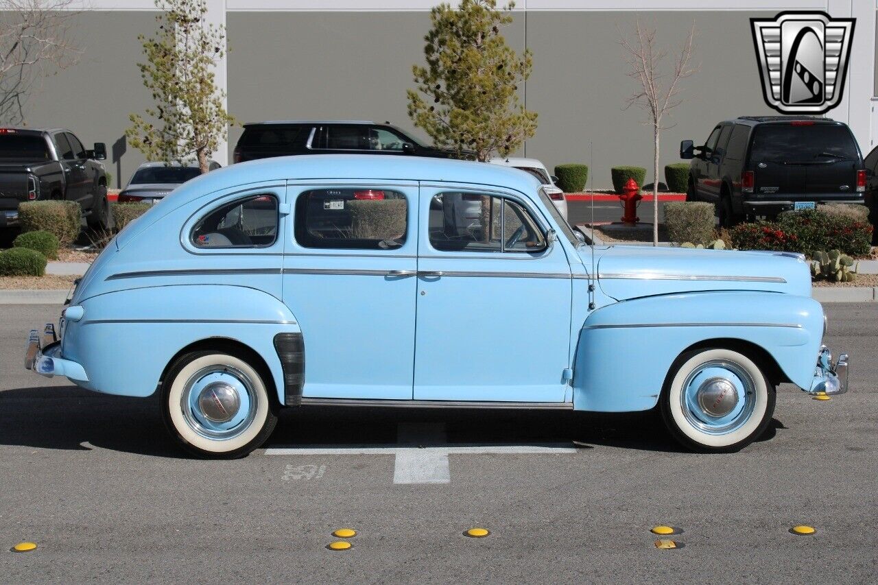 Ford-Super-Deluxe-1947-10