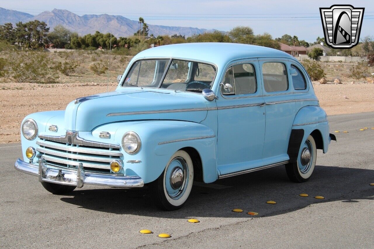 Ford-Super-Deluxe-1947-2