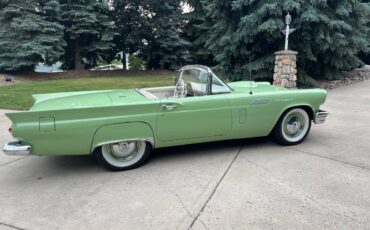 Ford-Thunderbird-1957-1