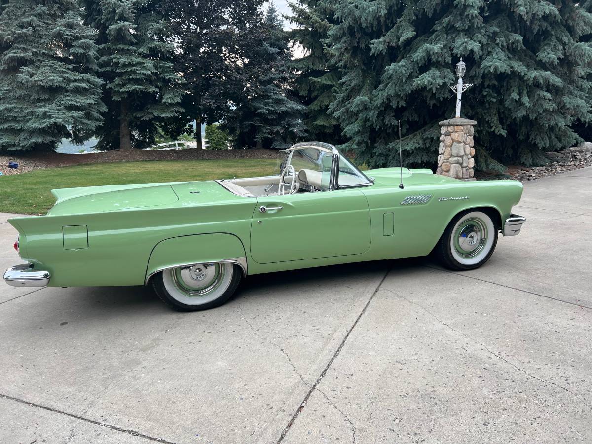 Ford-Thunderbird-1957-1