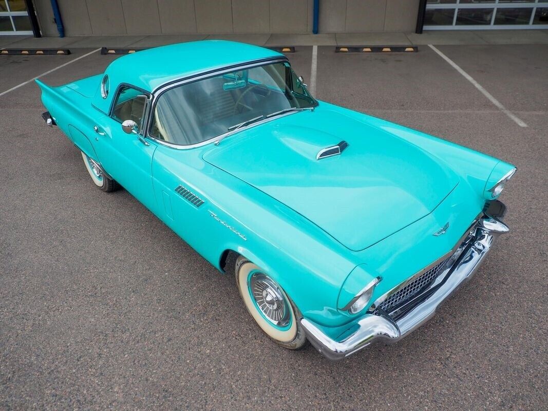 Ford-Thunderbird-1957-11