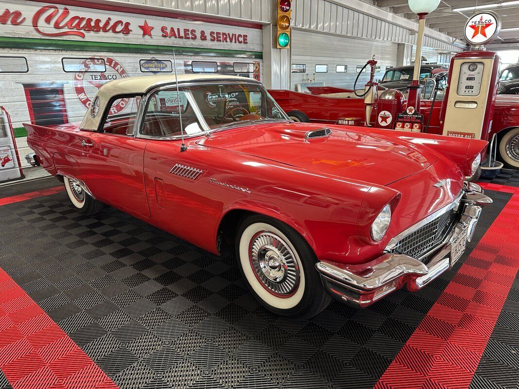 Ford Thunderbird  1957 à vendre