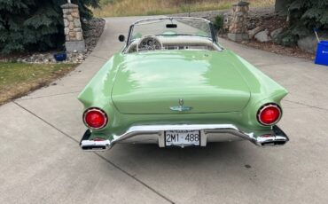 Ford-Thunderbird-1957