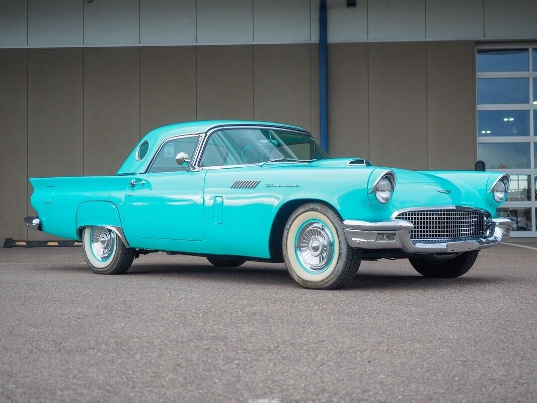 Ford-Thunderbird-1957-5