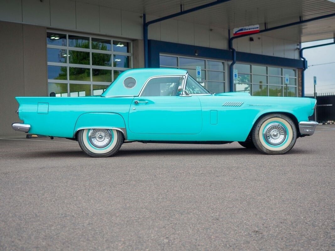 Ford-Thunderbird-1957-9