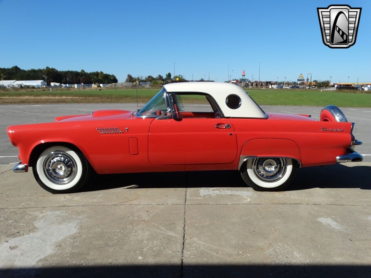 Ford-Thunderbird-Coupe-1956-4