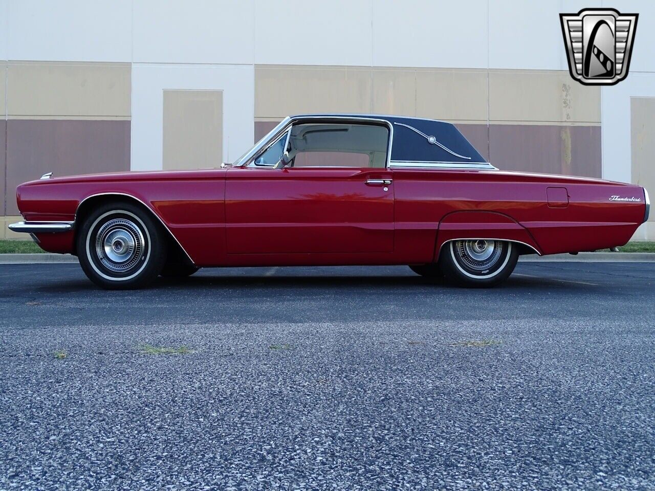 Ford-Thunderbird-Coupe-1966-4