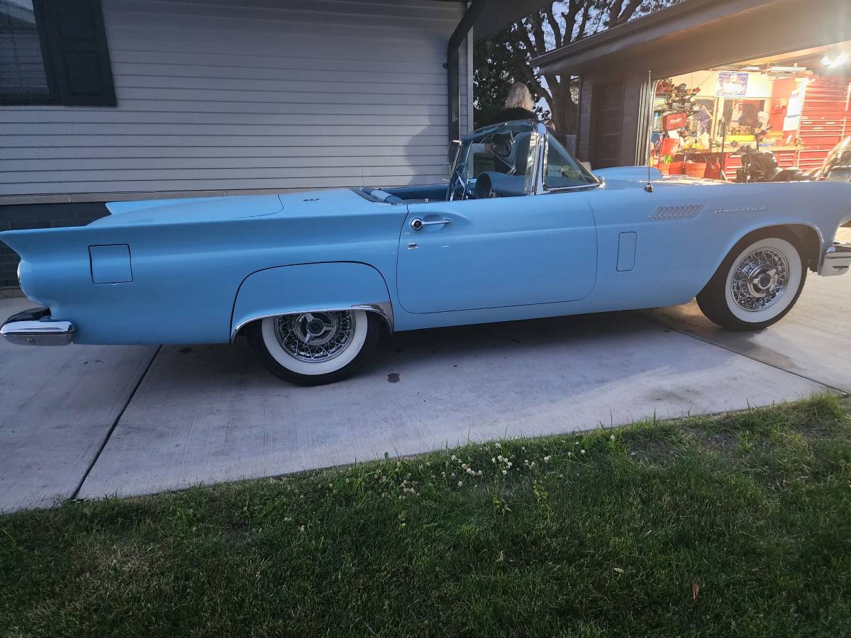 Ford-Thunderbird-convertible-1957-2