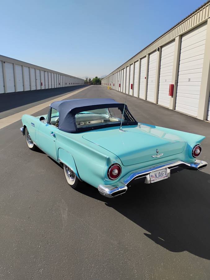 Ford-Thunderbird-convertible-1957-7