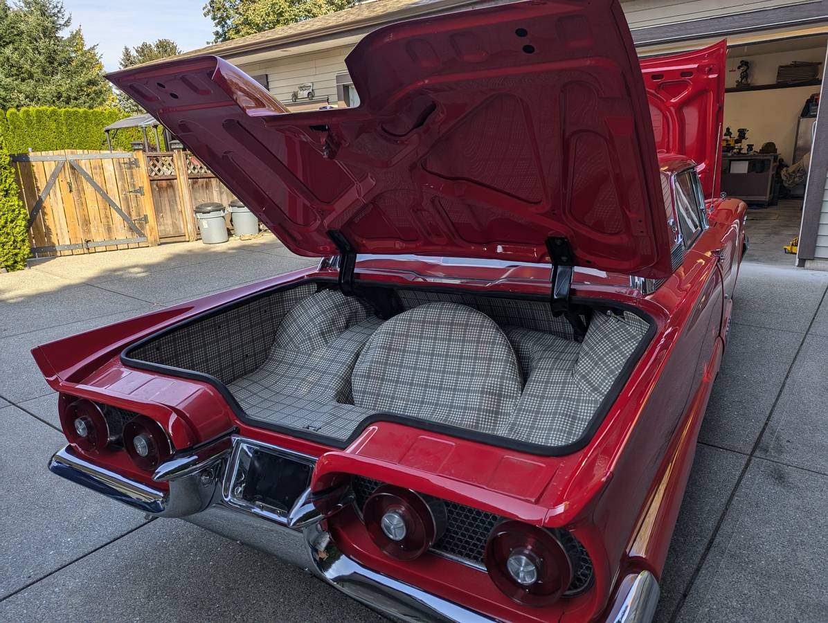 Ford-Thunderbird-coupe-1958-8