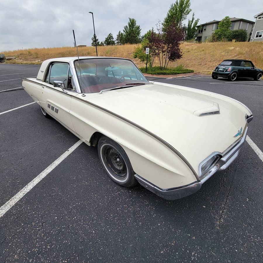 Ford-Thunderbird-coupe-1963-1