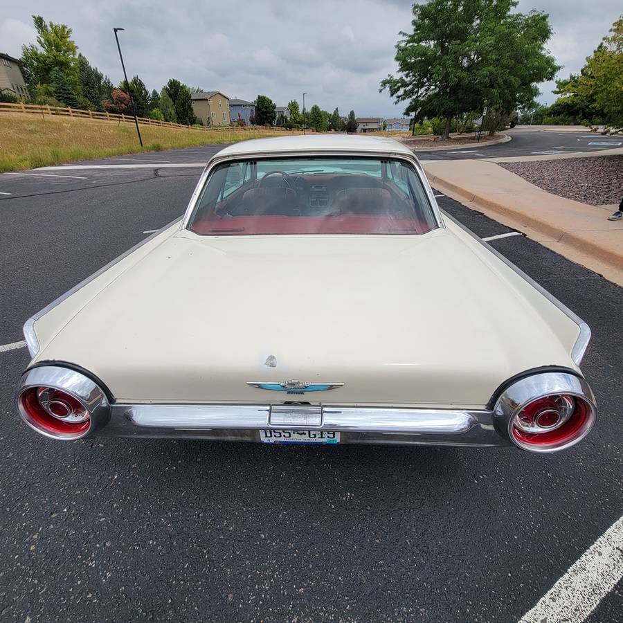 Ford-Thunderbird-coupe-1963-3