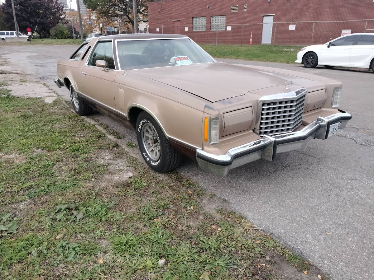 Ford-Thunderbird-lx-1977