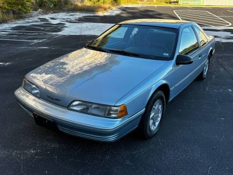 Ford-Thunderbird-standard-1992-12