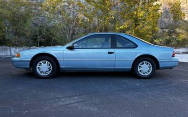 Ford-Thunderbird-standard-1992-4