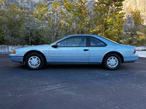 Ford-Thunderbird-standard-1992-4