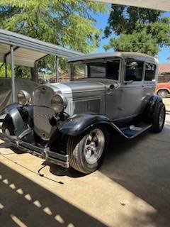 Ford-Tudor-sedan-1931-15