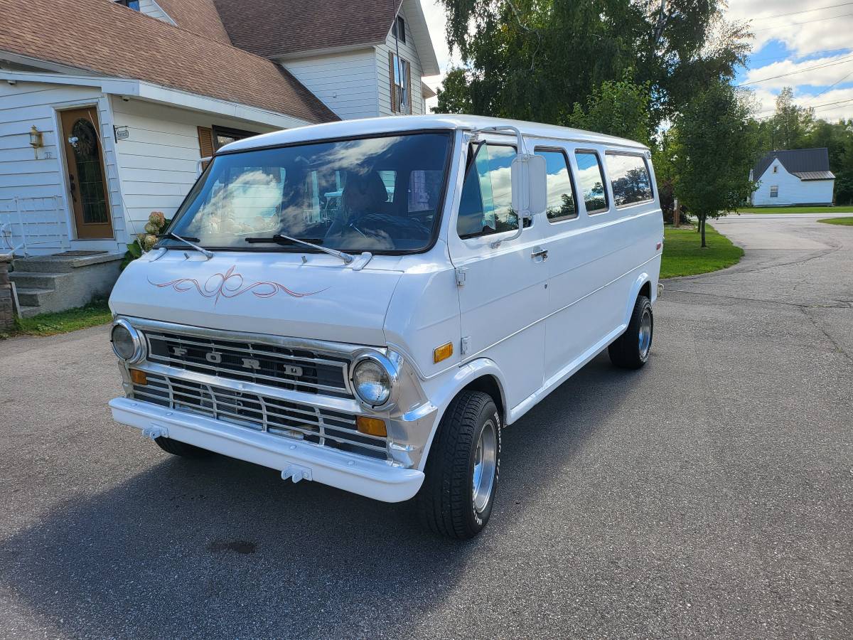 Ford-Van-e200-1972-2