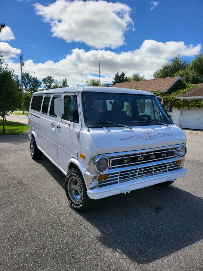 Ford-Van-e200-1972-3