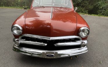 Ford-Victoria-hardtop-1951-3