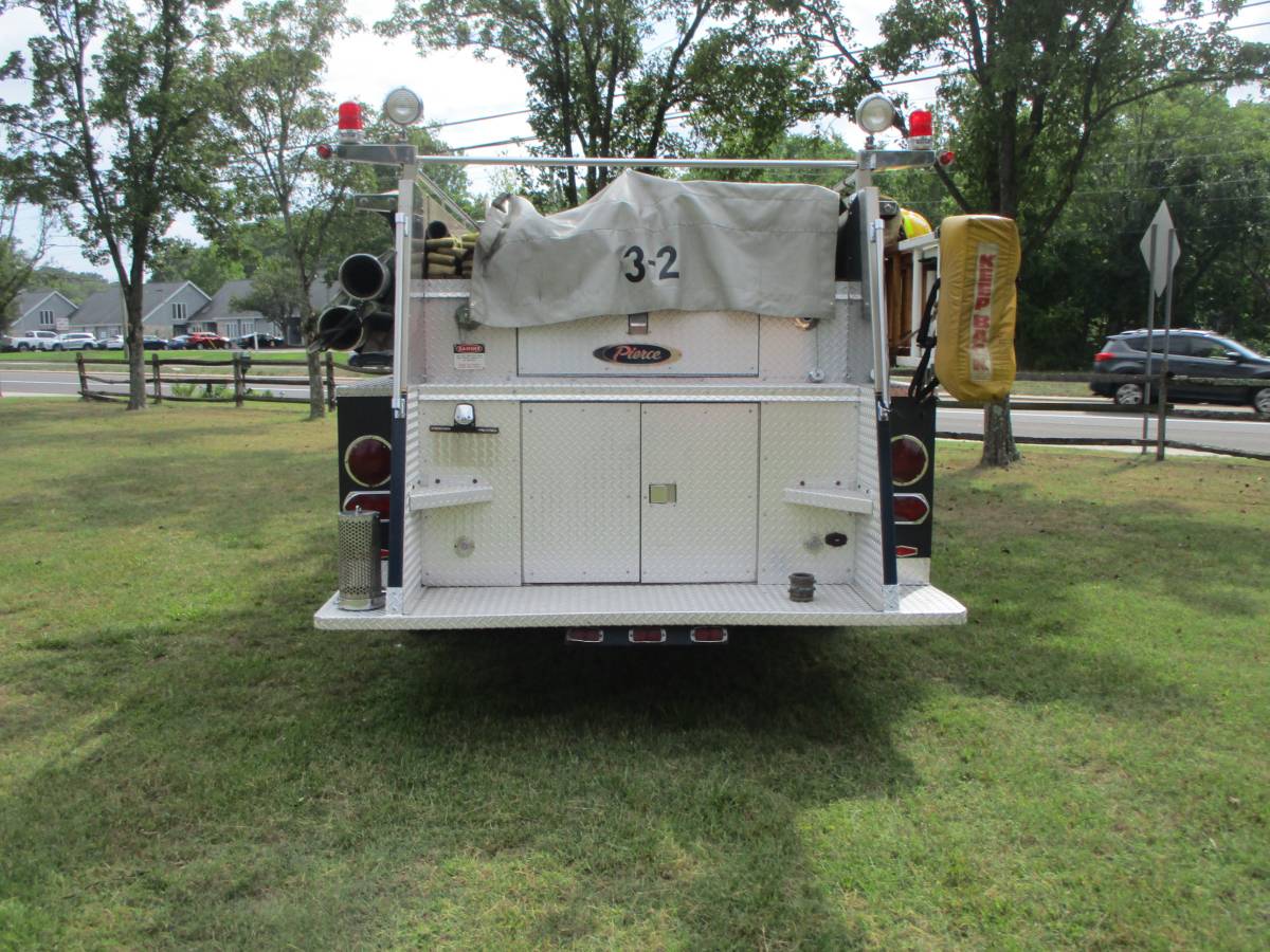 Ford-pierce-fire-truck-1973-3