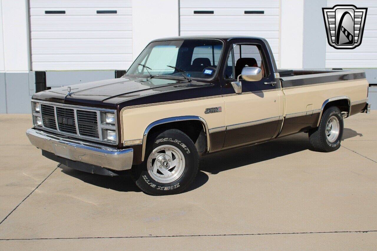 GMC-C1500-1984-2