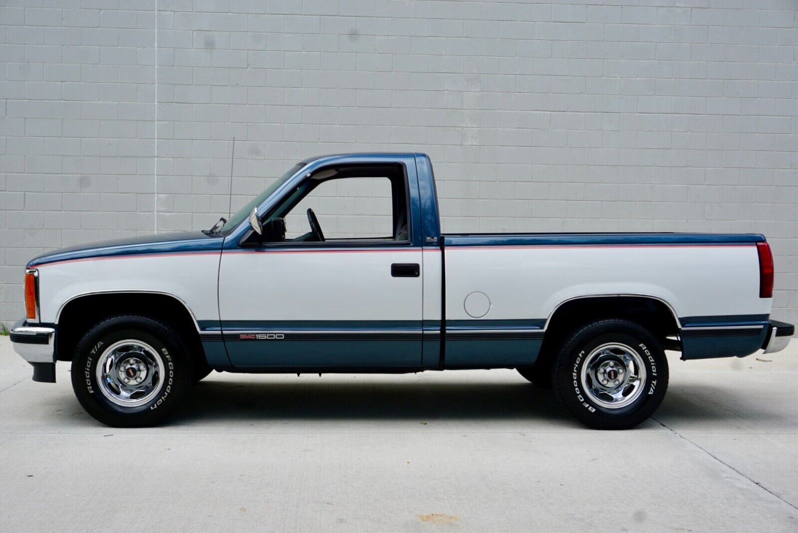 GMC-Sierra-1500-1990-1