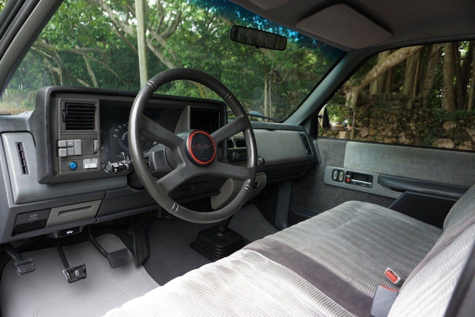 GMC-Sierra-1500-1990-15