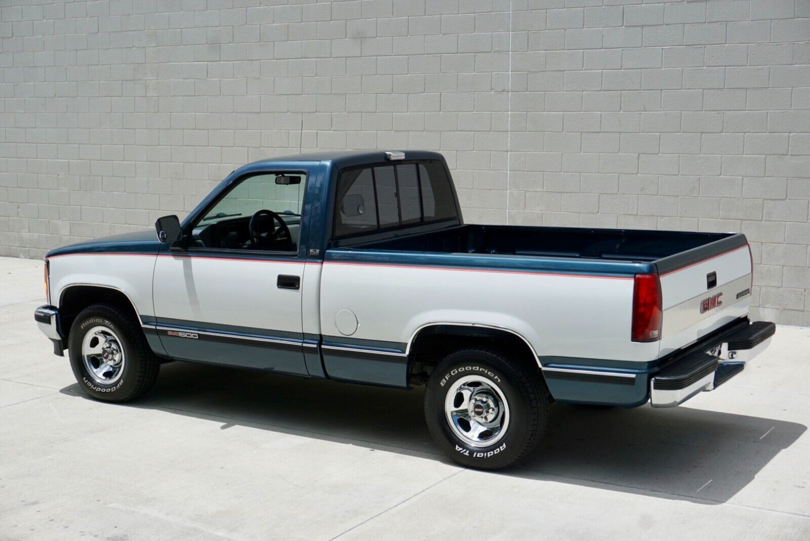 GMC-Sierra-1500-1990-2