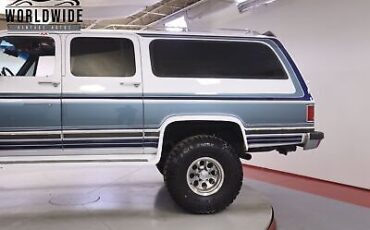 GMC-Suburban-1991-9