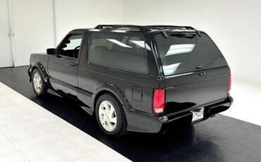 GMC-Typhoon-SUV-1992-2