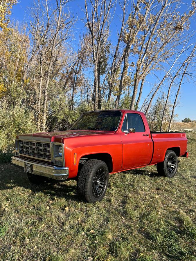 Gmc-K1500-short-box-square-body-4x4-1979-2