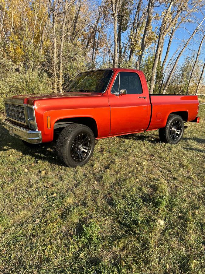 Gmc-K1500-short-box-square-body-4x4-1979-3